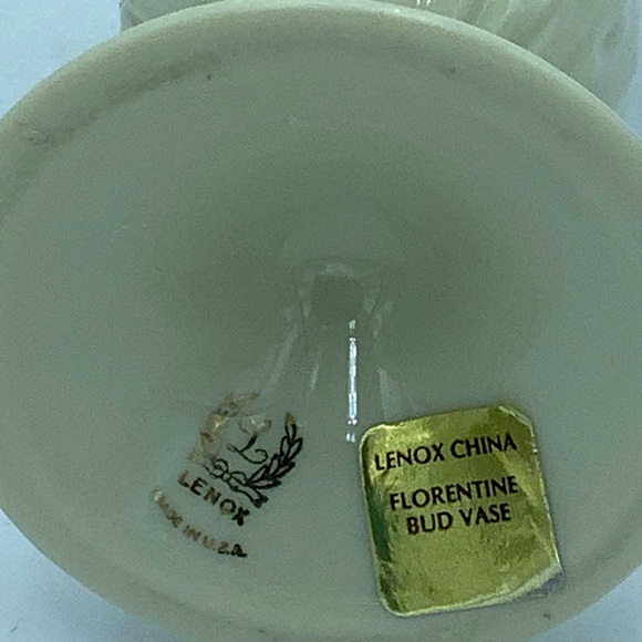Vintage Lenox Ivory Florentine Bud Vase - Picture 9 of 9